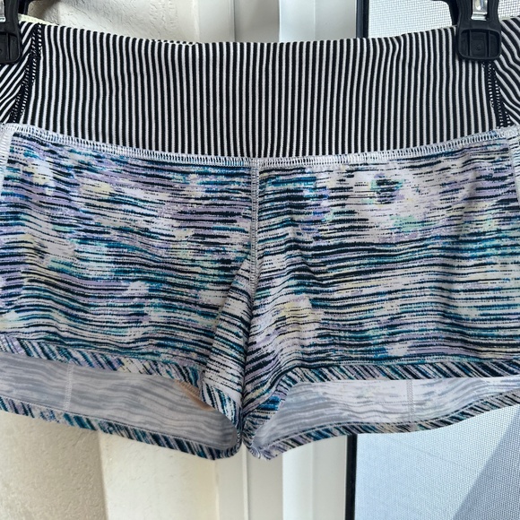 lululemon athletica Pants - Lululemon Speed Shorts Size 2